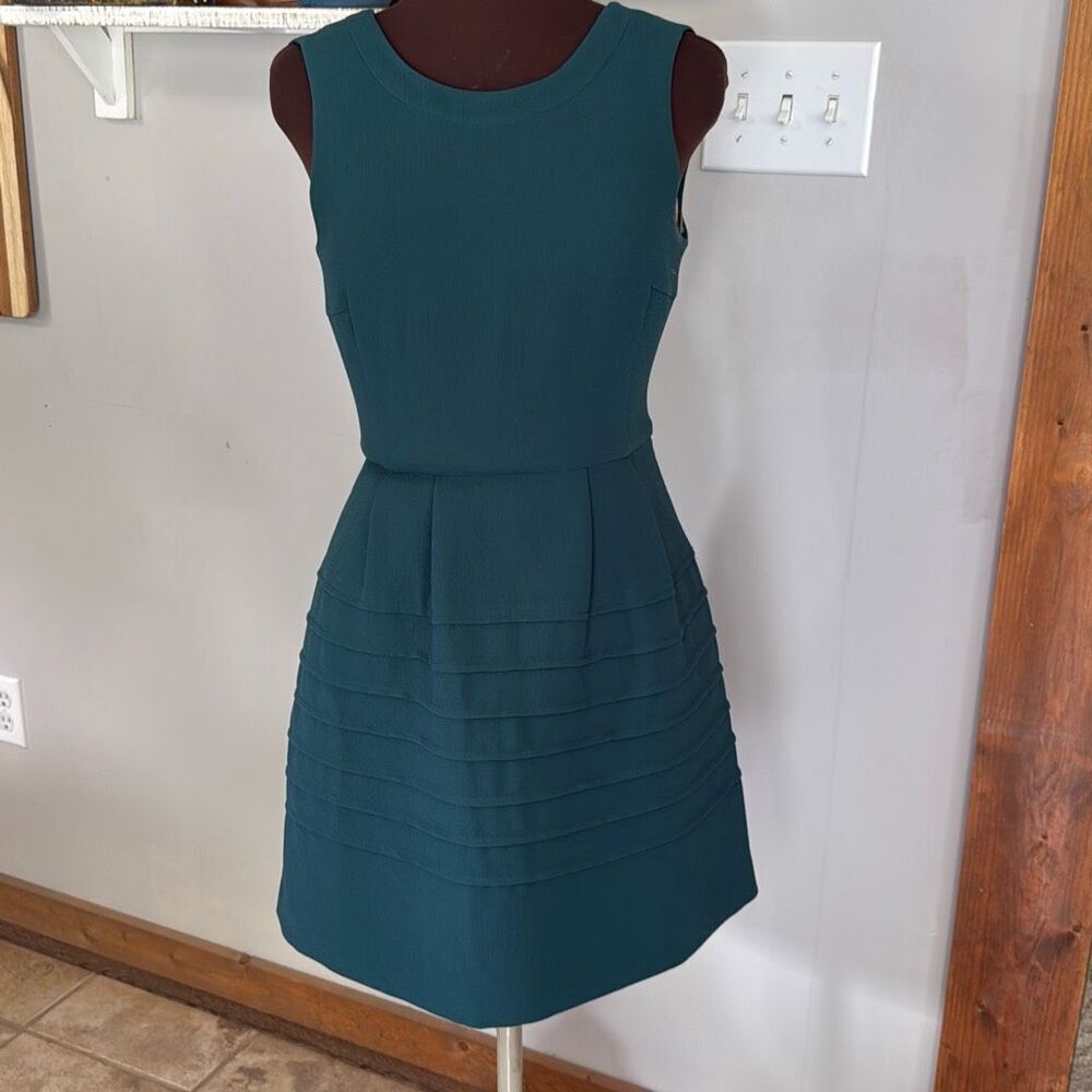 Madewell fit and‎ flare mini dress size 4 green pockets pleats skater